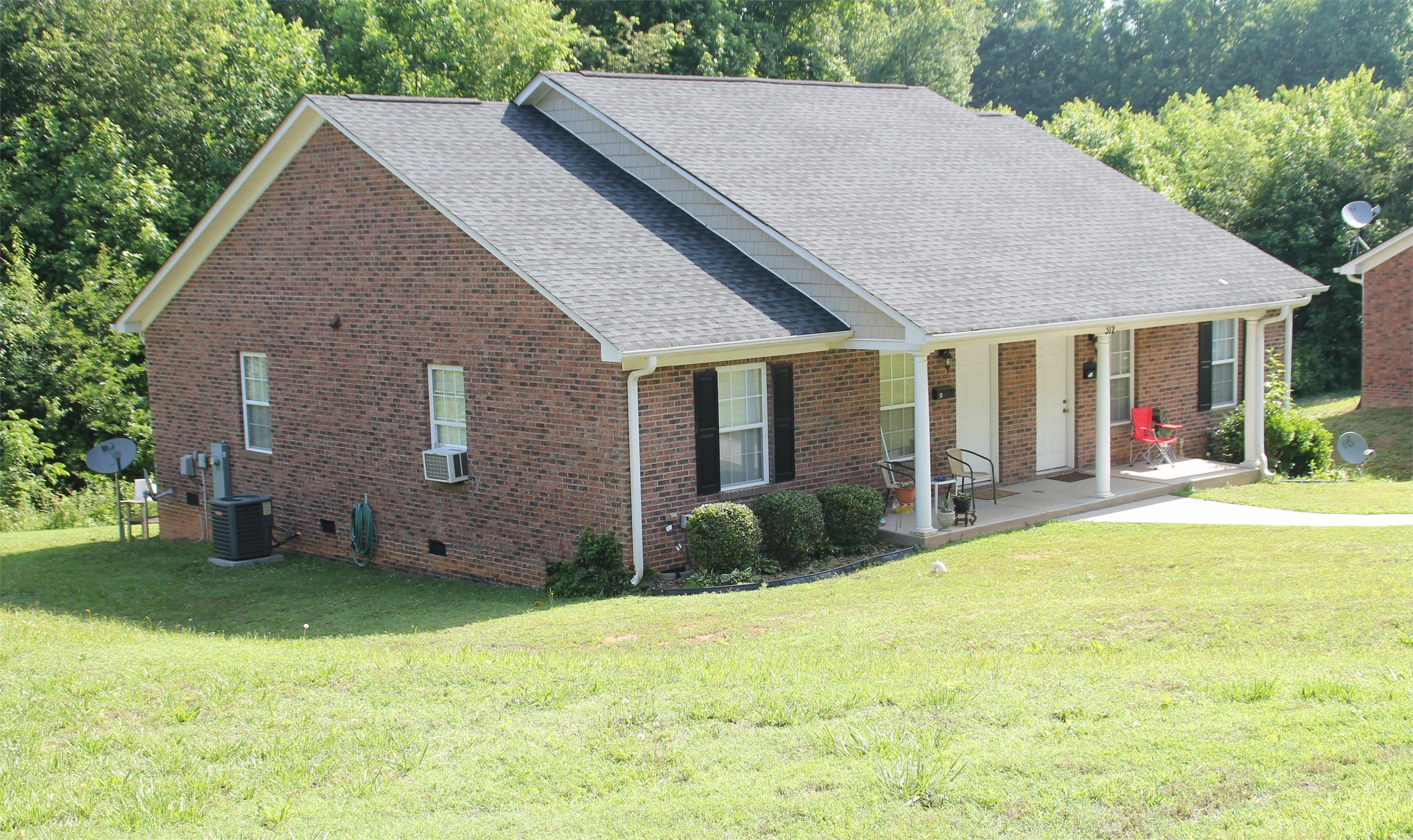 312 Morris Street - b